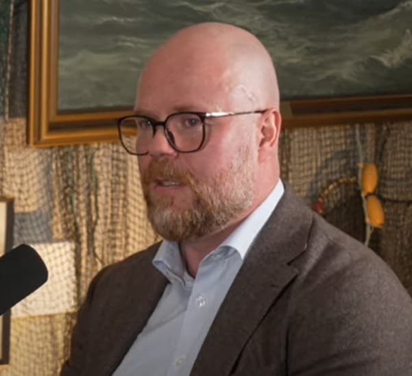 #15 Jakob Pétursson – svissneski vasahnífur sjávarútvegssins image